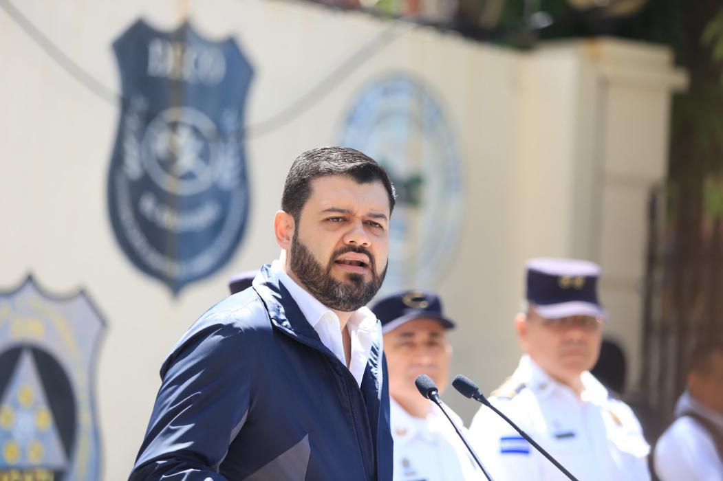 Ministro de Seguridad: Los criminales solo tienen dos vías, la cárcel o la muerte ministro-de-seguridad-los-criminales-solo-tienen-dos-vias-la-carcel-o-la-muerte